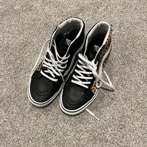 Leopard vans - Picture 5 of 8